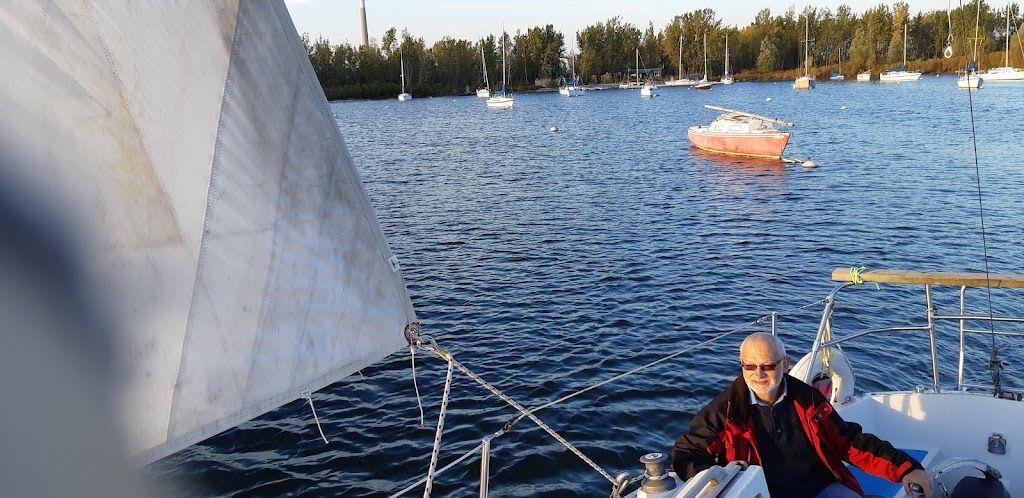 Aquatic Park Sailing Club | 2255B, Queen St E, Toronto, ON M4E 1G3 <- MAILING ADDRESS. Not Physical address of, the club, Toronto, ON, Canada | Phone: (437) 886-4713