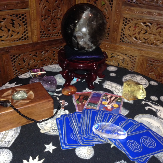 MisPixs Palm & Tarot reading | 6 Ethos Pl, Victoria, BC V9A 7A3, Canada | Phone: (250) 858-6789