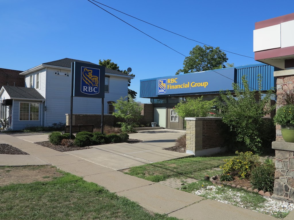 RBC Royal Bank | 185 Griffin St N, Smithville, ON L0R 2A0, Canada | Phone: (905) 957-2522