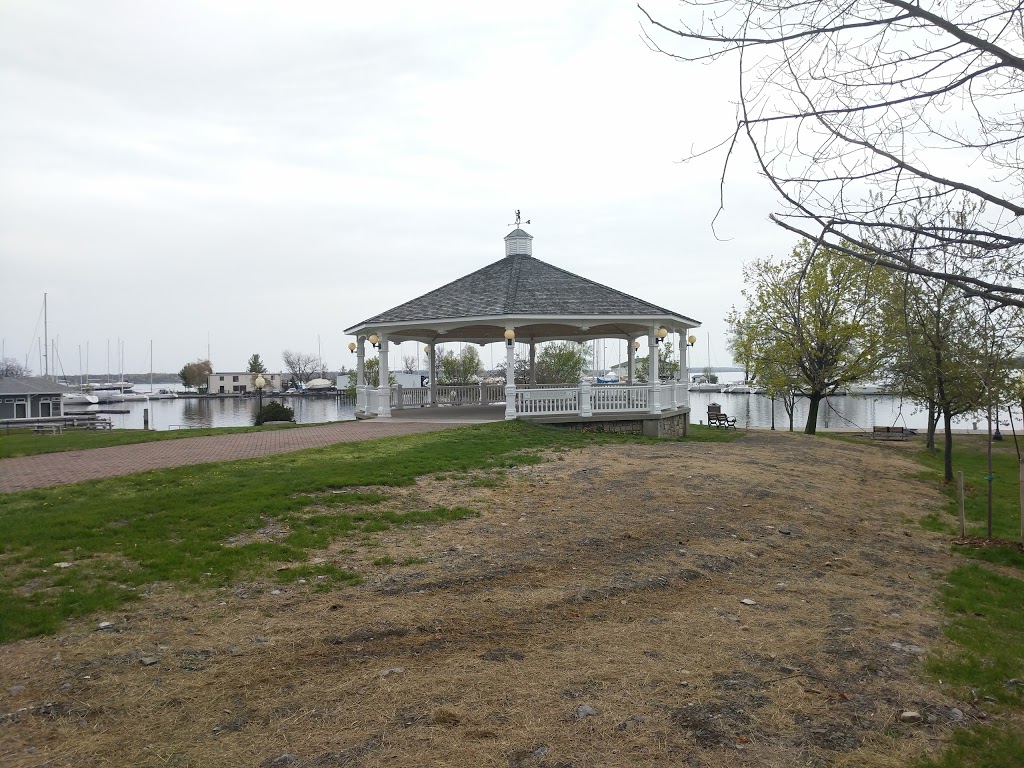 Market Square Park | Sackets Harbor, NY 13685, USA