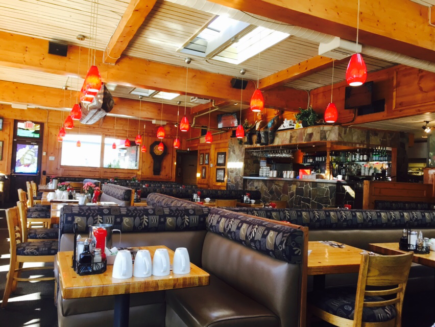 Trolls Restaurant | 6408 Bay St, West Vancouver, BC V7W 2H1, Canada | Phone: (604) 921-7755