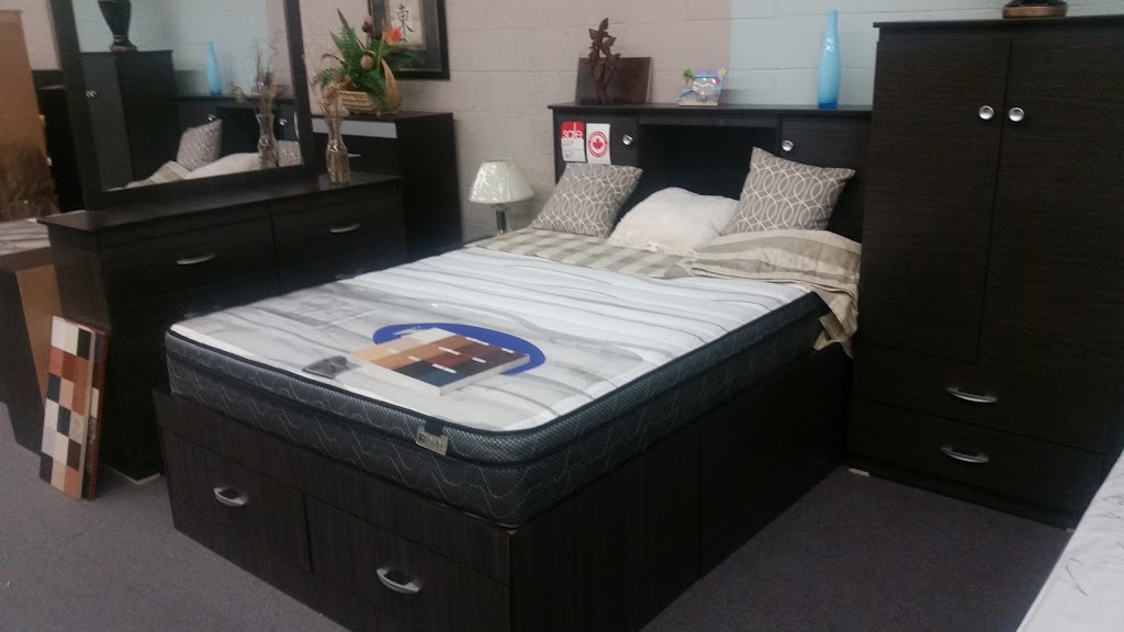 Highland Furniture | 760 Dundas St E, Mississauga, ON L4Y 2B6, Canada | Phone: (905) 272-3112