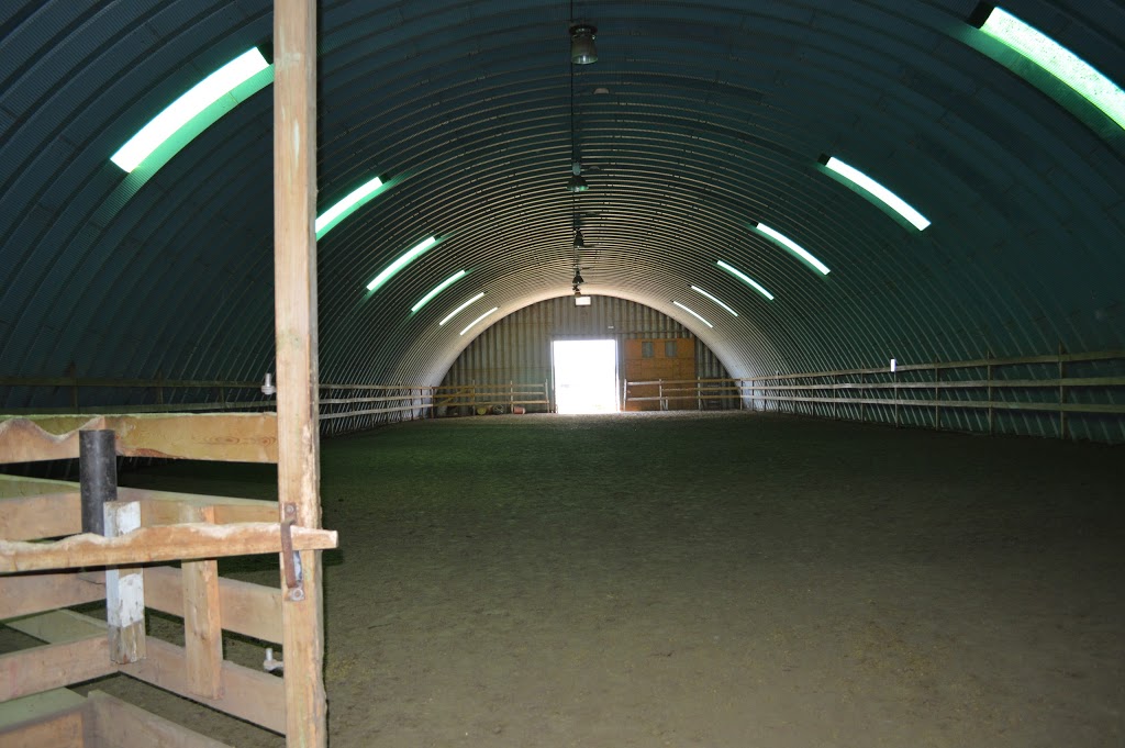 Equestrian Center Belle Rivière | 1463 Rang de la Belle-Rivière, Sainte-Julie, QC J3E 1Y2, Canada | Phone: (450) 922-2714