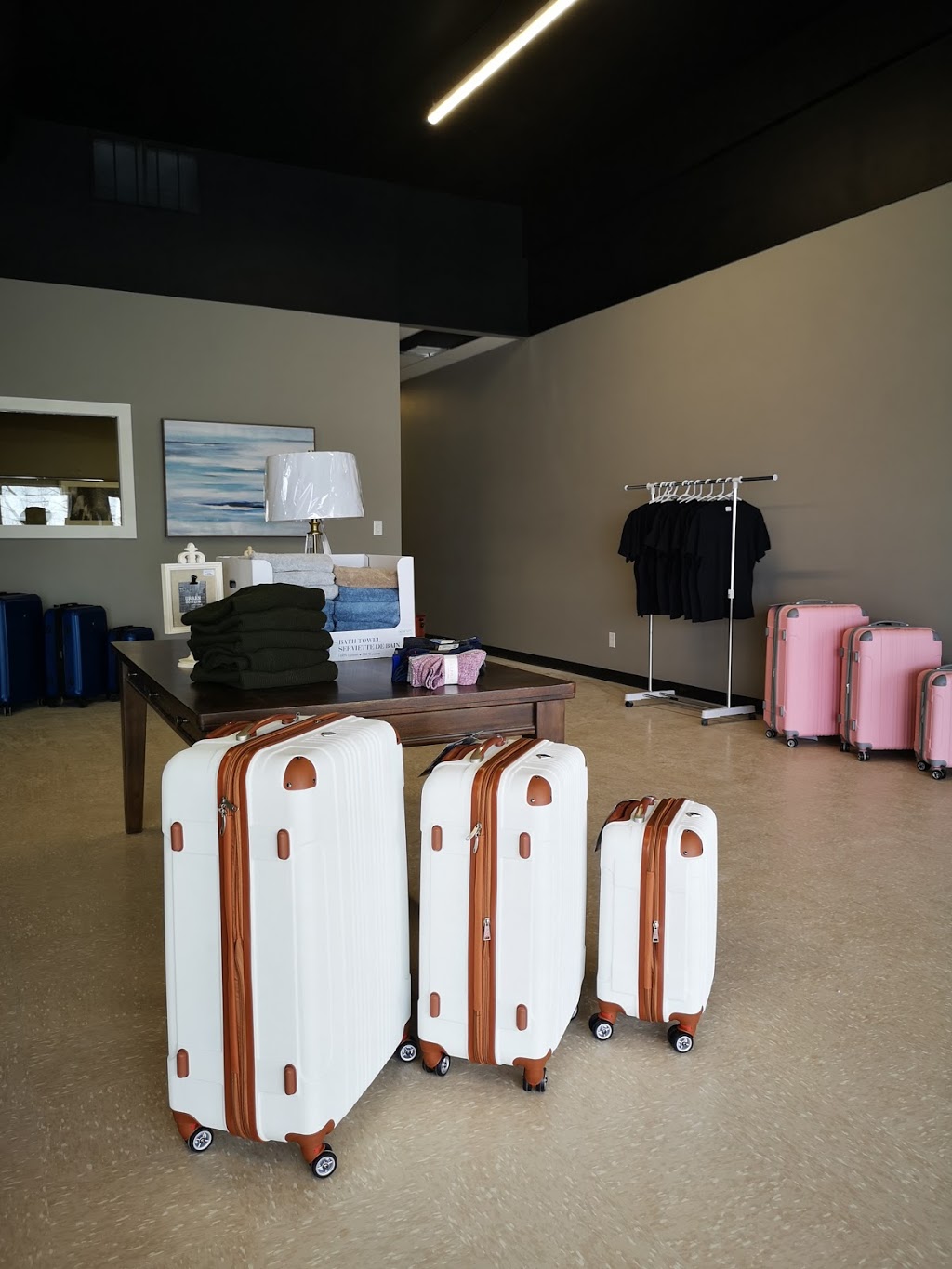 rose clothing luggage outlet store | 403A main street 4#, Aberdeen, SK S0K 0A0, Canada | Phone: (306) 737-9386