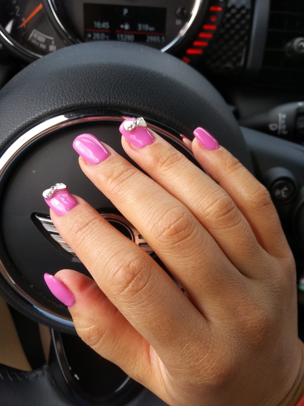 ESSENCE Nails & Spa | 2620 Rutherford Rd #116, Vaughan, ON L4K 0H1, Canada | Phone: (905) 553-3655