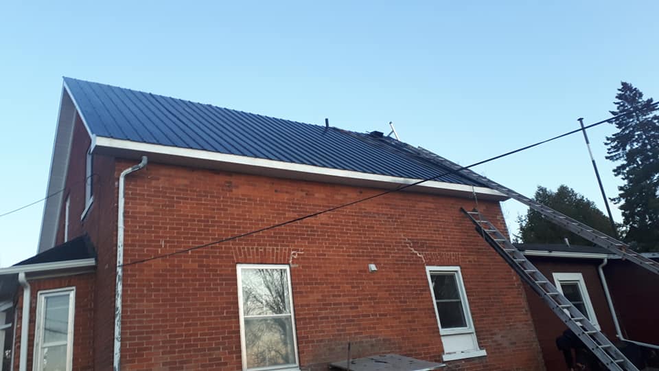 Valley Wide Roofing | 30 Bakers Ln, Arnprior, ON K7S 2A3, Canada | Phone: (613) 890-6138