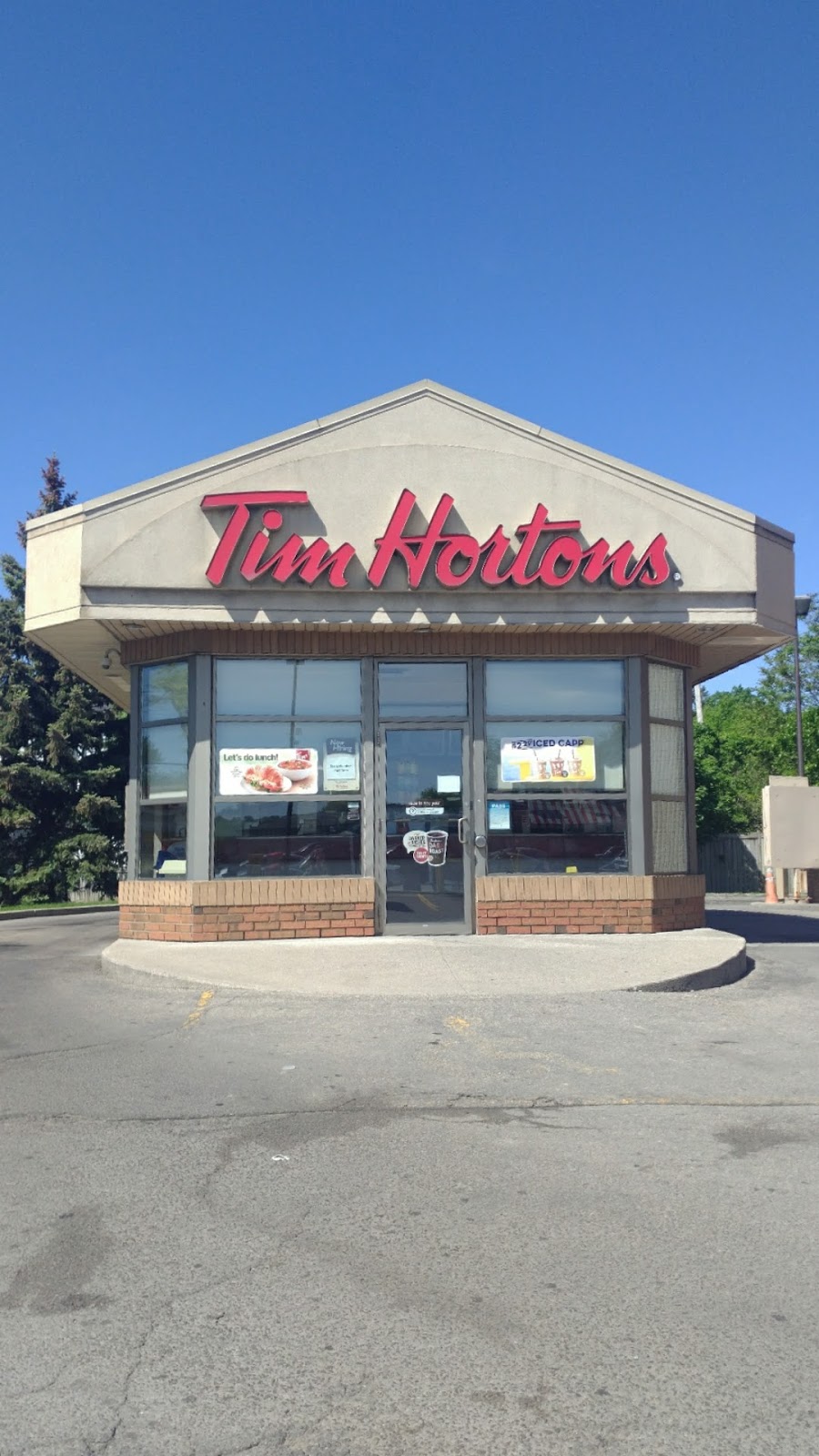 Tim Hortons | 620 King St W, Hamilton, ON L8P 1C2, Canada | Phone: (905) 972-0030