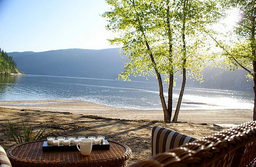 Shuswap Lakeside Vacation Rentals | 505 Poage Ave, Sicamous, BC V0E 2V0, Canada | Phone: (250) 804-3485