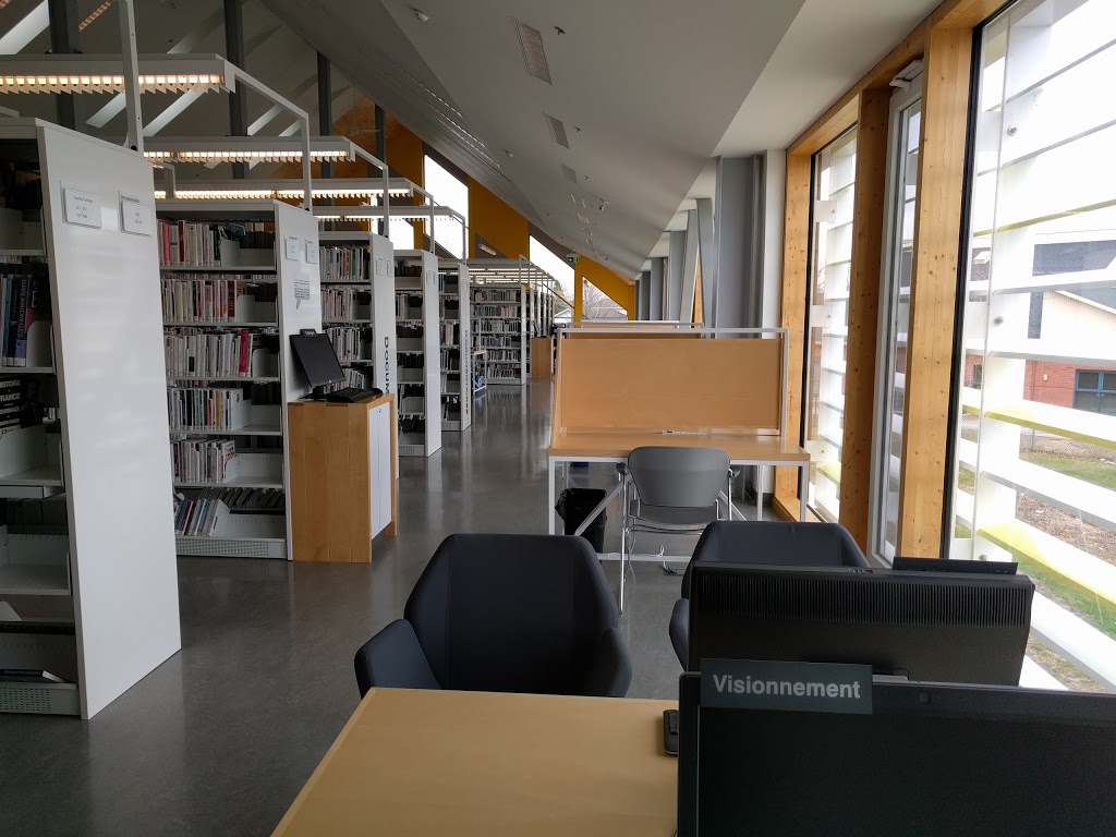 Bibliothèque de Varennes | 2221 Boulevard René-Gaultier, Varennes, QC J3X 1E3, Canada | Phone: (450) 652-3949