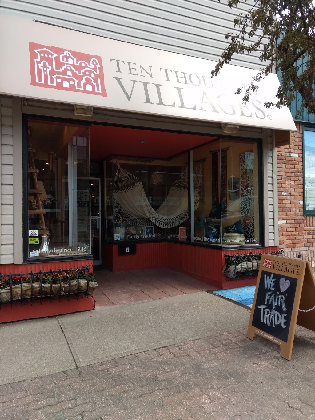 Ten Thousand Villages | 7 Clarence St, Port Colborne, ON L3K 3E7, Canada | Phone: (905) 834-6292