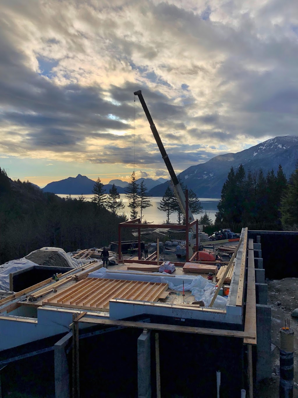 Sea to Sky Welding | 101-1123 Enterprise Way, Squamish, BC V8B 0E8, Canada | Phone: (604) 966-8882