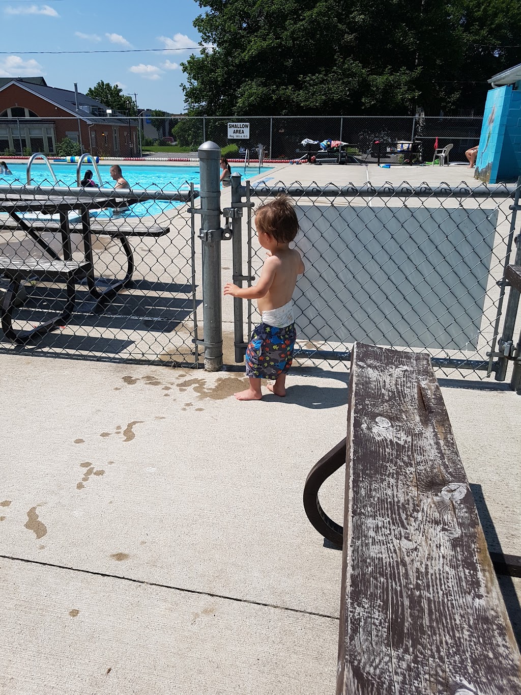 Campbellford Pool | 21 Ranney St N, Campbellford, ON K0L 1L0, Canada | Phone: (705) 632-0220