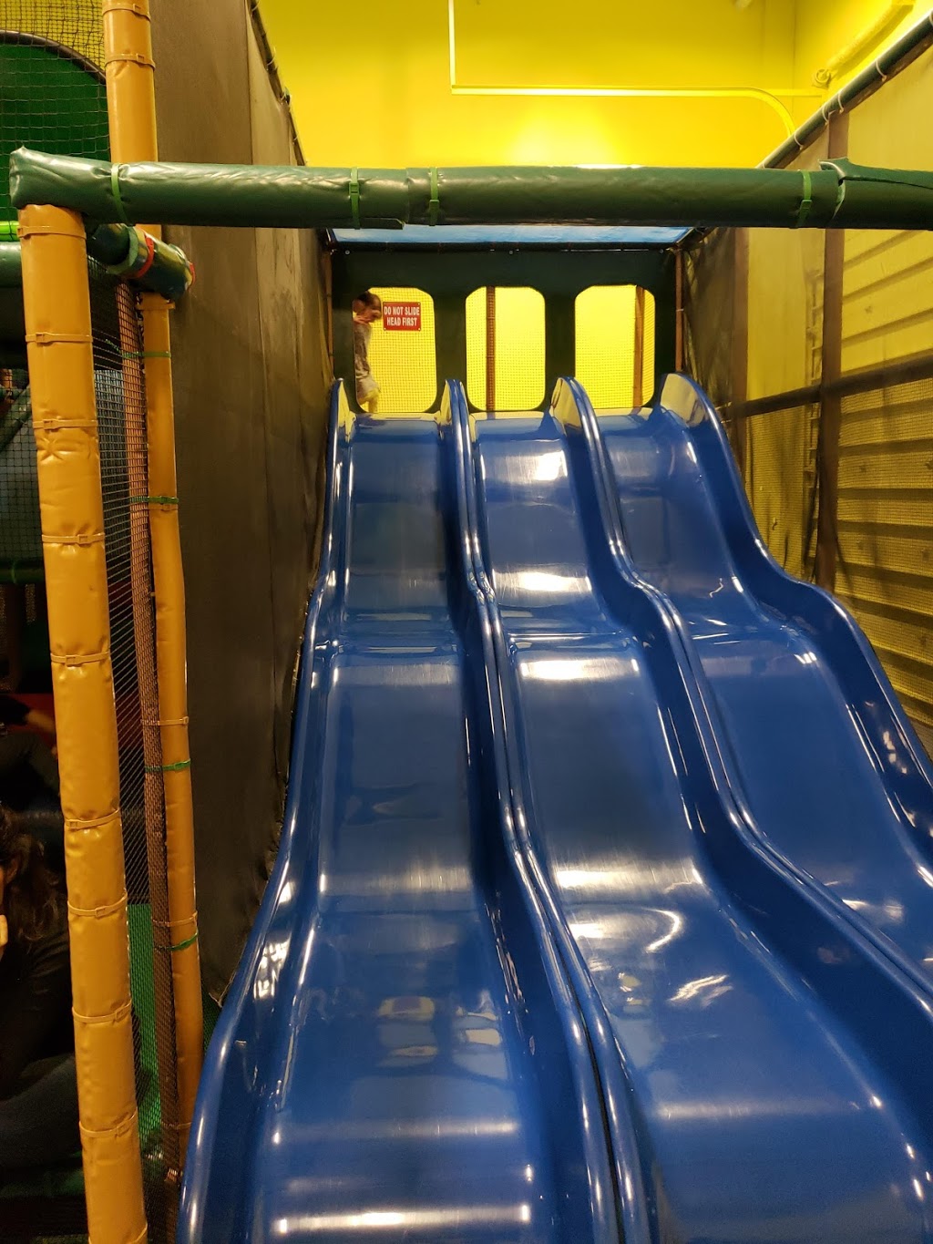 Aladdin’s Adventures Indoor Playground | 4325 Harvester Rd unit 4/5, Burlington, ON L7L 5M4, Canada | Phone: (905) 639-6544