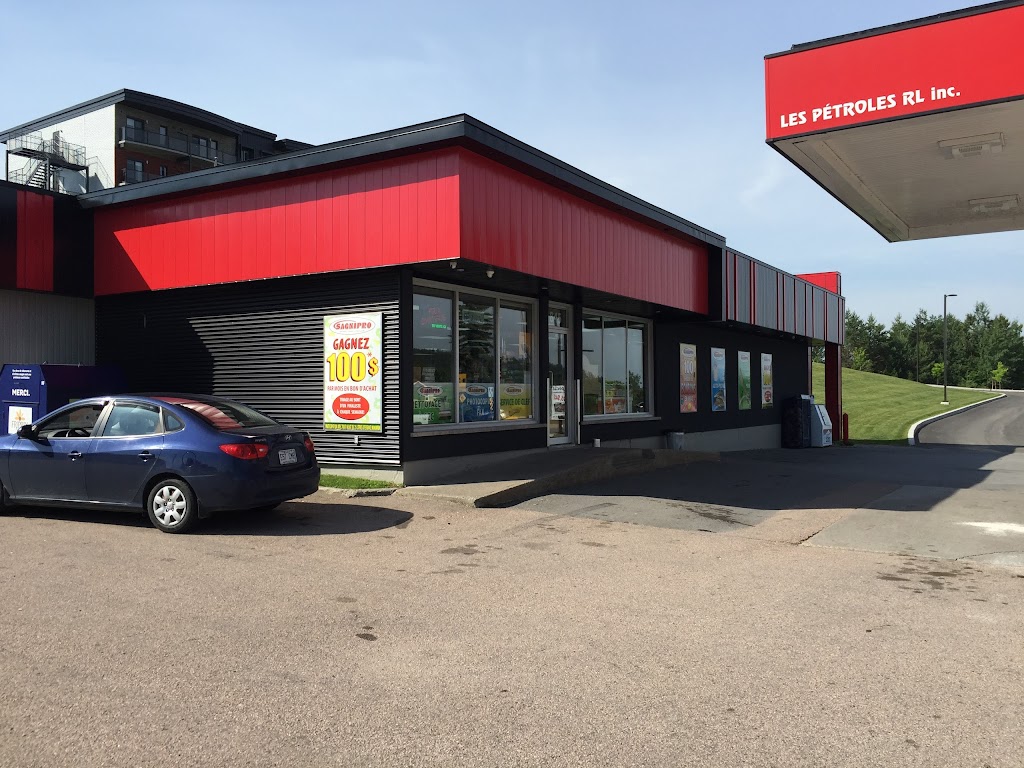 Dépanneur et Quincaillerie Sagnipro | 1845 Bd de Tadoussac, Chicoutimi, QC G7G 1K2, Canada | Phone: (418) 549-6520