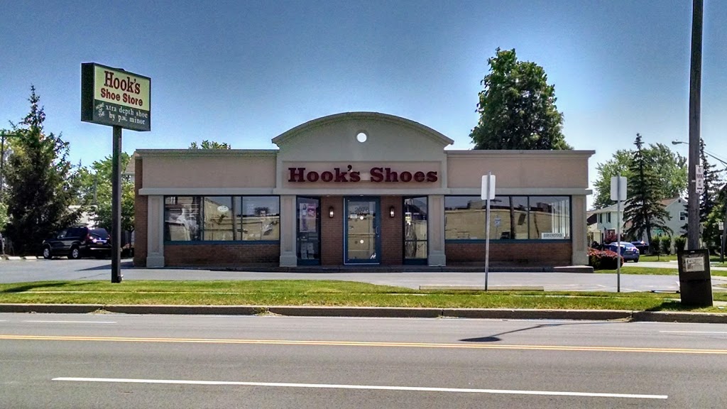 Hooks Shoes | 2076 Eggert Rd, Amherst, NY 14226, USA | Phone: (716) 832-6417