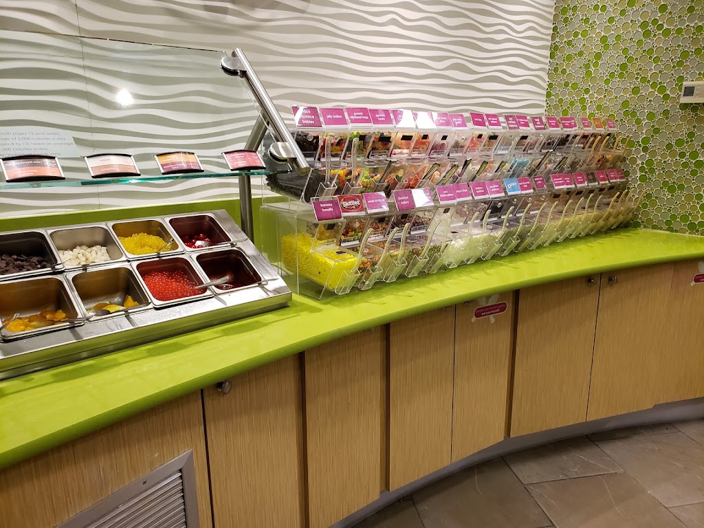Menchies | Right across from Sunset Grill, 170 Jozo Weider Blvd Unit 21, The Blue Mountains, ON L9Y 0V2, Canada | Phone: (705) 446-9866