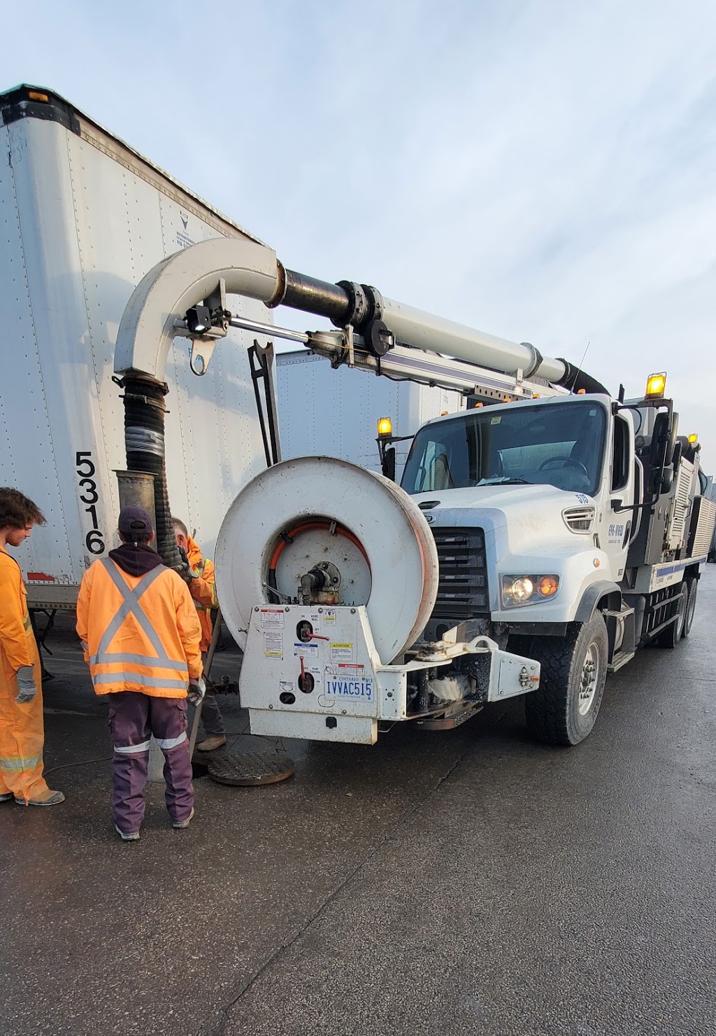 MT Catch Basin Toronto Cleaning , Repair & Installation Service | 26 Honeywood Rd, Thornhill, ON L4J 9C2, Canada | Phone: (647) 372-5326