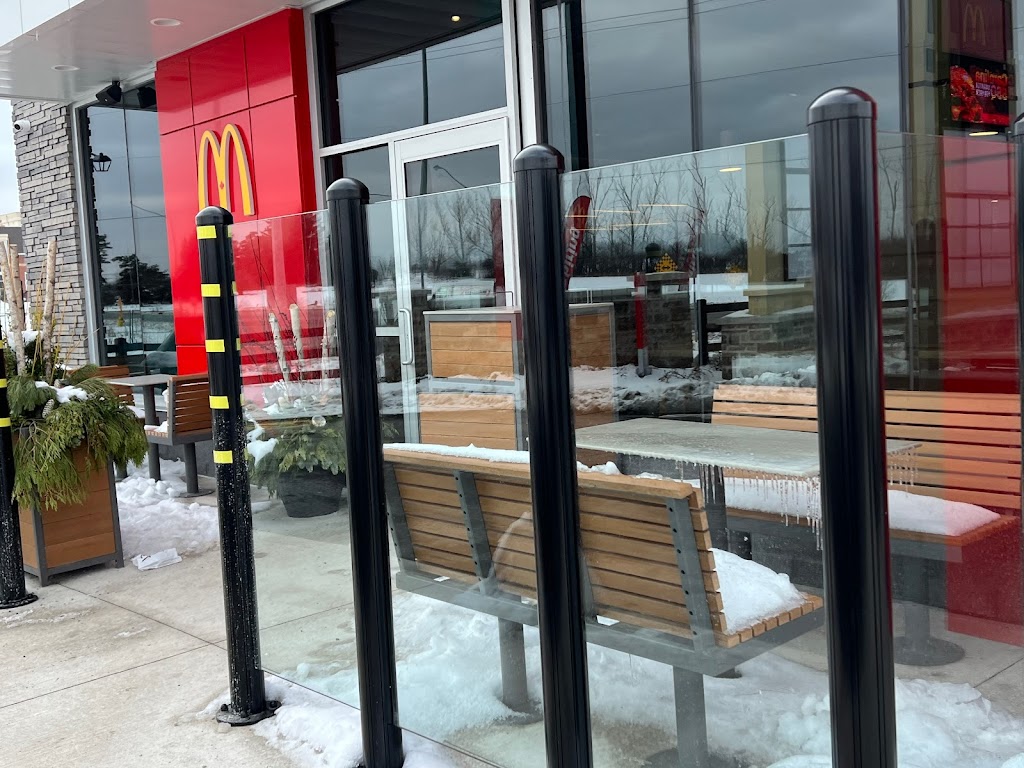 McDonalds | 10 Tatton Ct, King City, ON L7B 1K5, Canada | Phone: (905) 833-8322