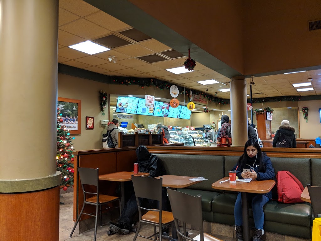 Wendys | 5250 Dundas St W, Etobicoke, ON M9B 1A9, Canada | Phone: (416) 234-8666