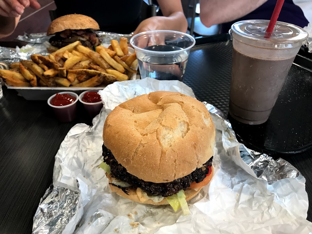 Burgers and Shakes | 220 Kennevale Dr, Ottawa, ON K2J 6B6, Canada | Phone: (613) 440-4005