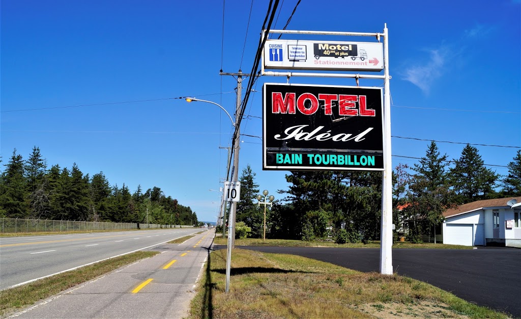 Motel Idéal | 2202 Boulevard Ducharme, La Tuque, QC G9X 4S3, Canada | Phone: (819) 523-2735