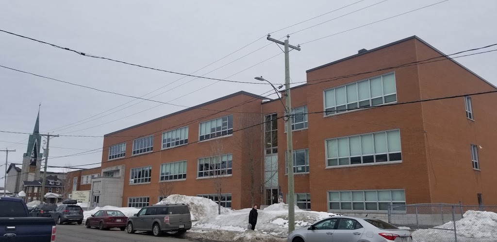 Laflèche School | 1321 5e Avenue, Grand-Mère, QC G9T 2N7, Canada | Phone: (819) 536-7836