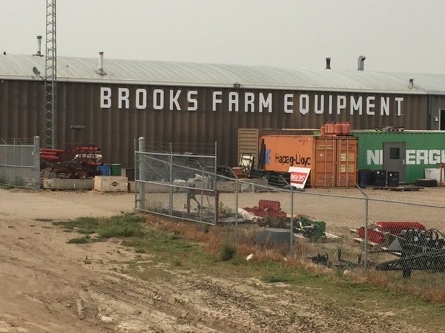 Brooks Farm Equipment Inc | 12 Street West and Joanne Trucking Road 191065 RGE RD, #145, Brooks, AB T1R 1C8, Canada | Phone: (403) 362-8222