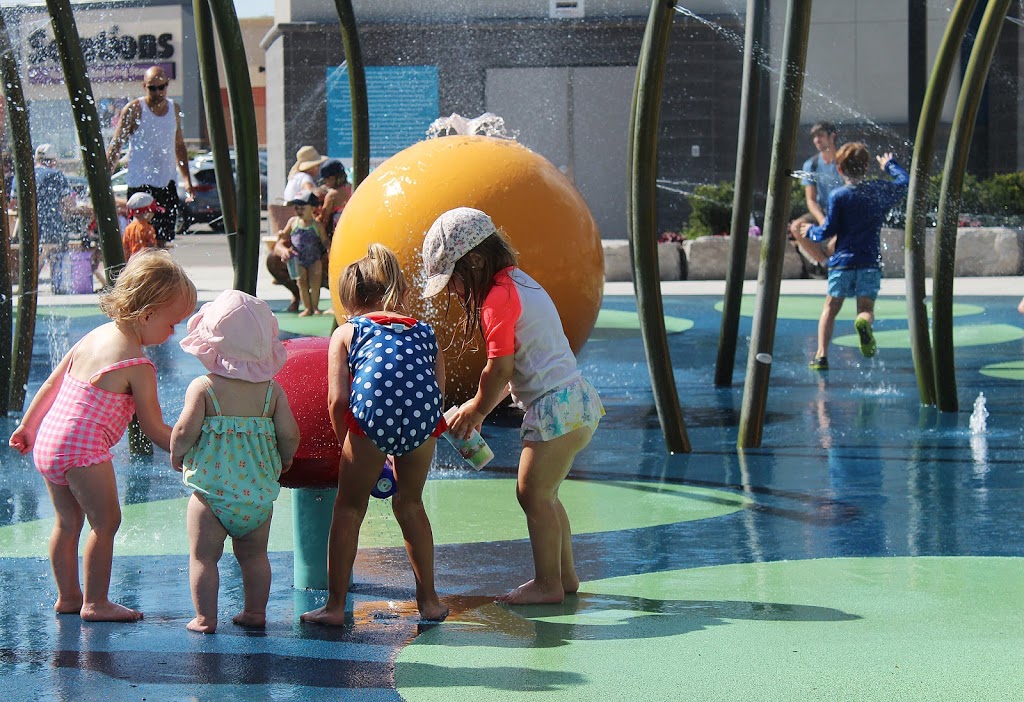 Splash Circle at The Boardwalk | 235 The Boardwalk, Kitchener, ON N2N 0B1, Canada | Phone: (519) 744-6464