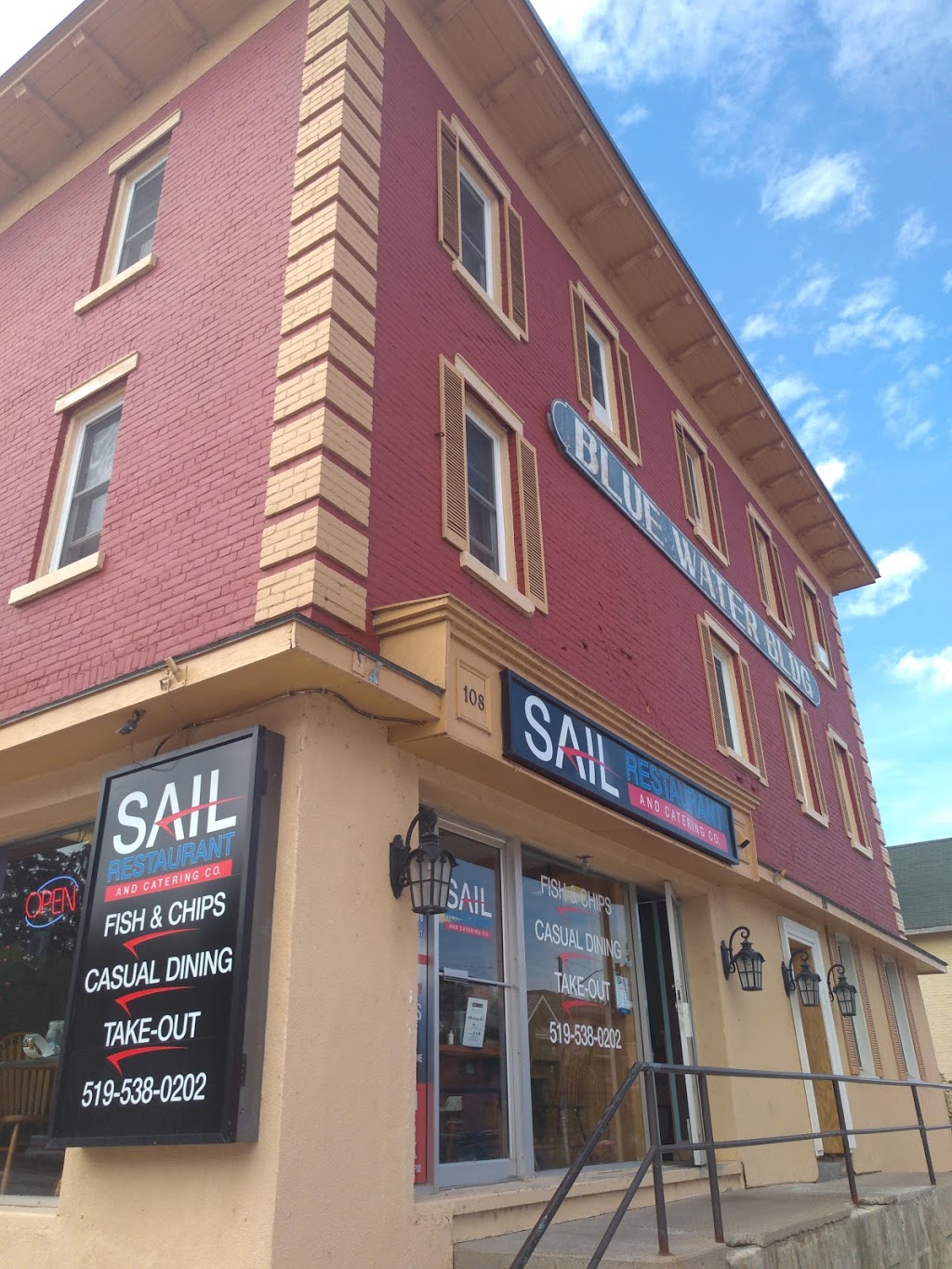 Sail Restaurant & Catering Company | 337 S Sykes St, Meaford, ON N4L 1C5, Canada | Phone: (519) 538-0202