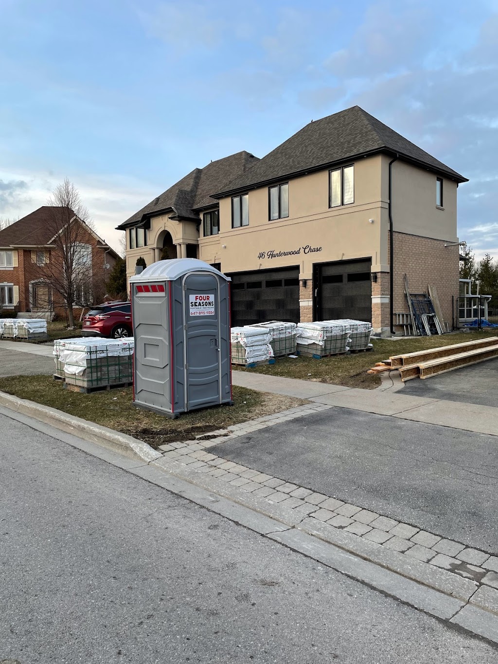 Four Seasons Portable Restrooms | 2605 Summerville Ct, Mississauga, ON L4X 2W7, Canada | Phone: (647) 895-9884