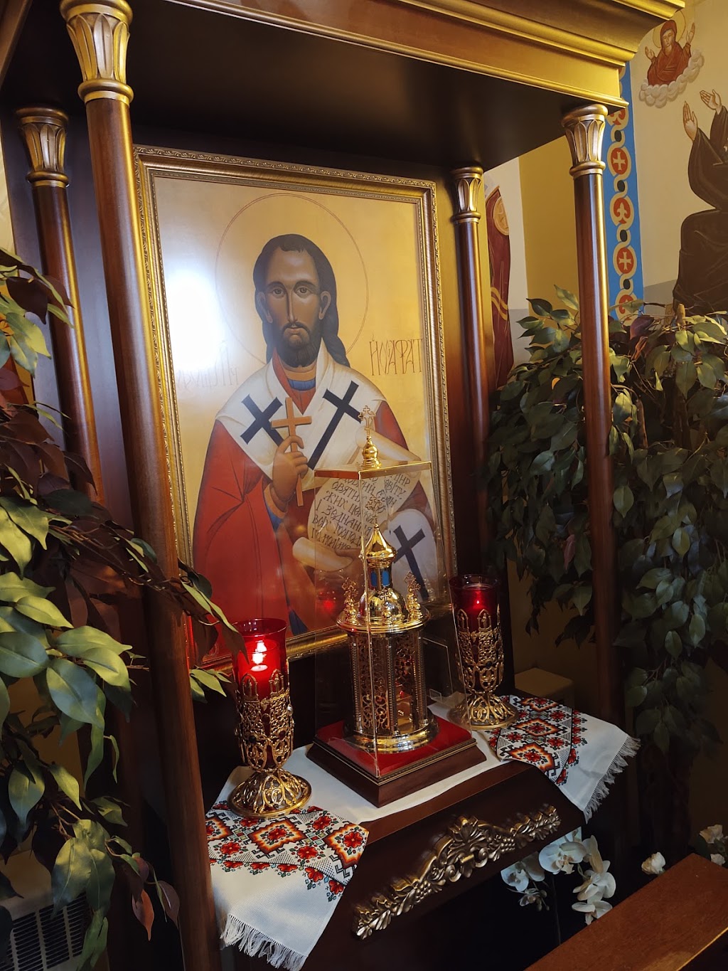 St. Marys Ukrainian Catholic Church | 33 Leeds St, Toronto, ON M6G 1N8, Canada | Phone: (416) 531-9944