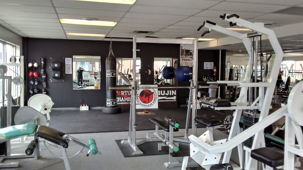 Classique Gym | 2, Place Yvon Plourde, Charlemagne, QC J5Z 3E8, Canada | Phone: (450) 581-6844