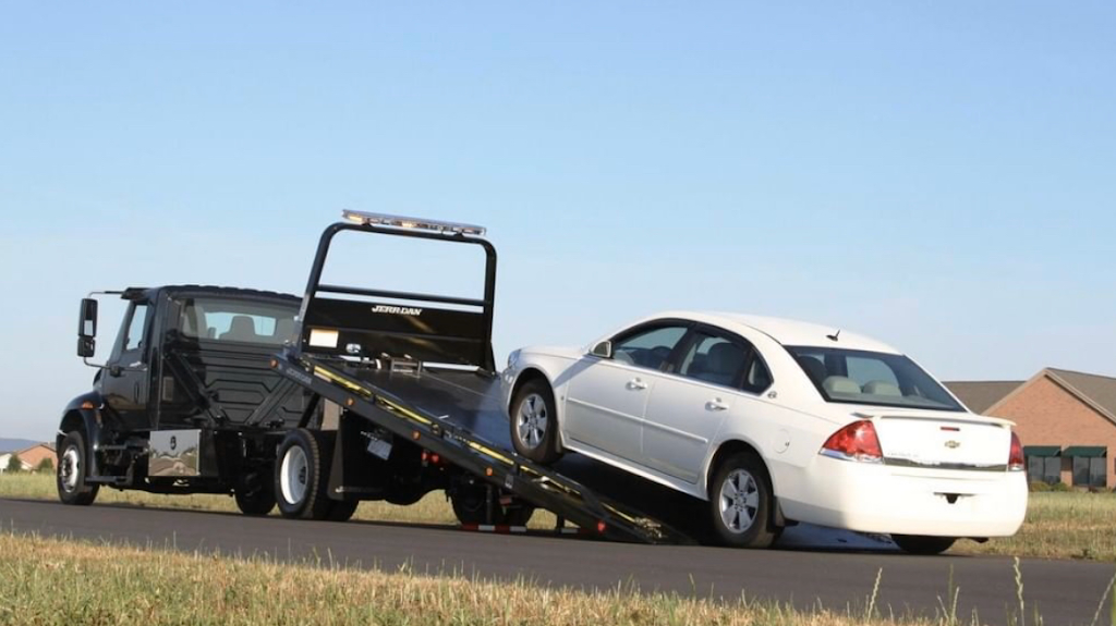 Tow Truck Brossard | CP 24541 ROME, Brossard, QC J4W 3K9, Canada | Phone: (450) 286-0785