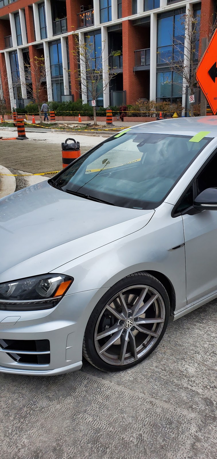 everyday auto glass | 125 Bamburgh Cir unit 614, Scarborough, ON M1W 3G4, Canada | Phone: (647) 721-5585