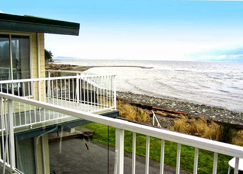 Qualicum Beach House | 3267 Island Hwy W, Qualicum Beach, BC V9K 2C7, Canada | Phone: (250) 716-6162