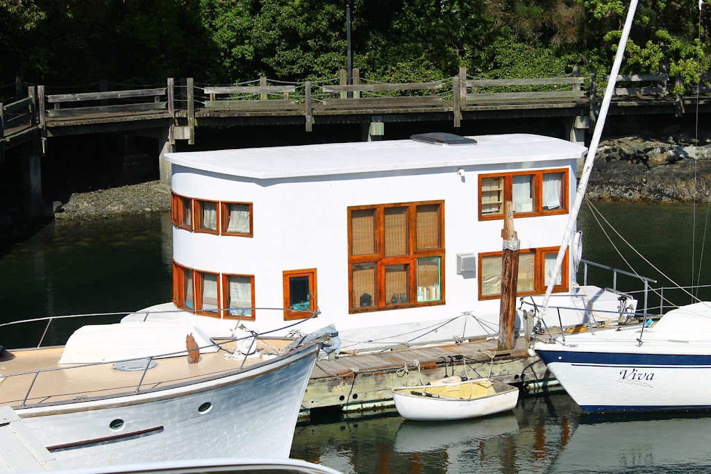 Sailors Cove Marina | 525 Head St, Victoria, BC V9A 5S1, Canada | Phone: (250) 385-1831