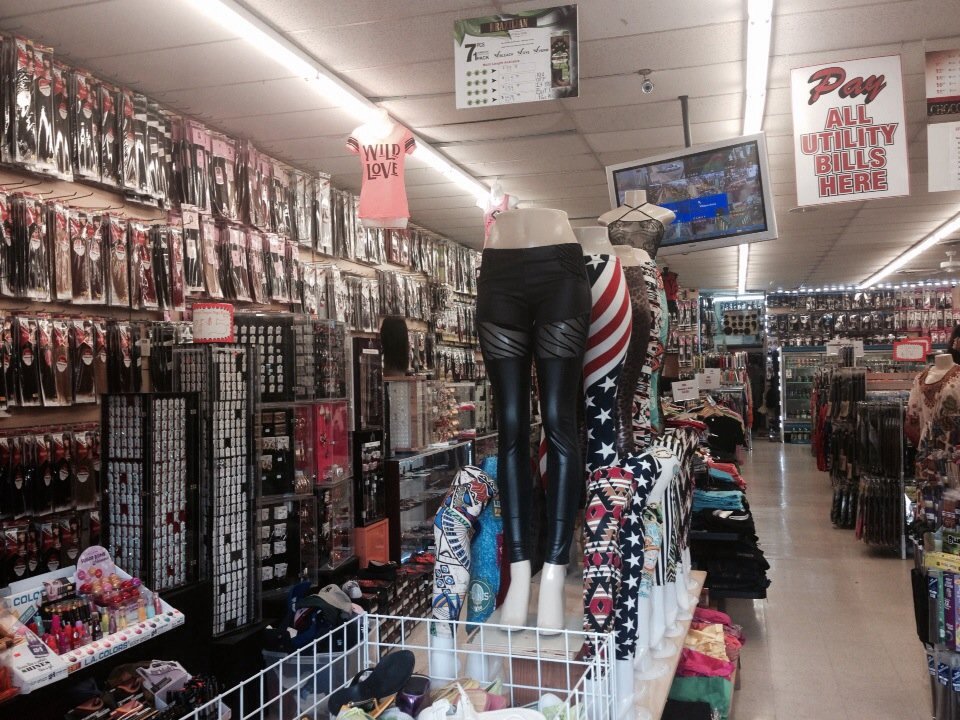 Eve Hair & Beauty Supply | 427 Tonawanda St, Buffalo, NY 14207, USA | Phone: (716) 877-4780