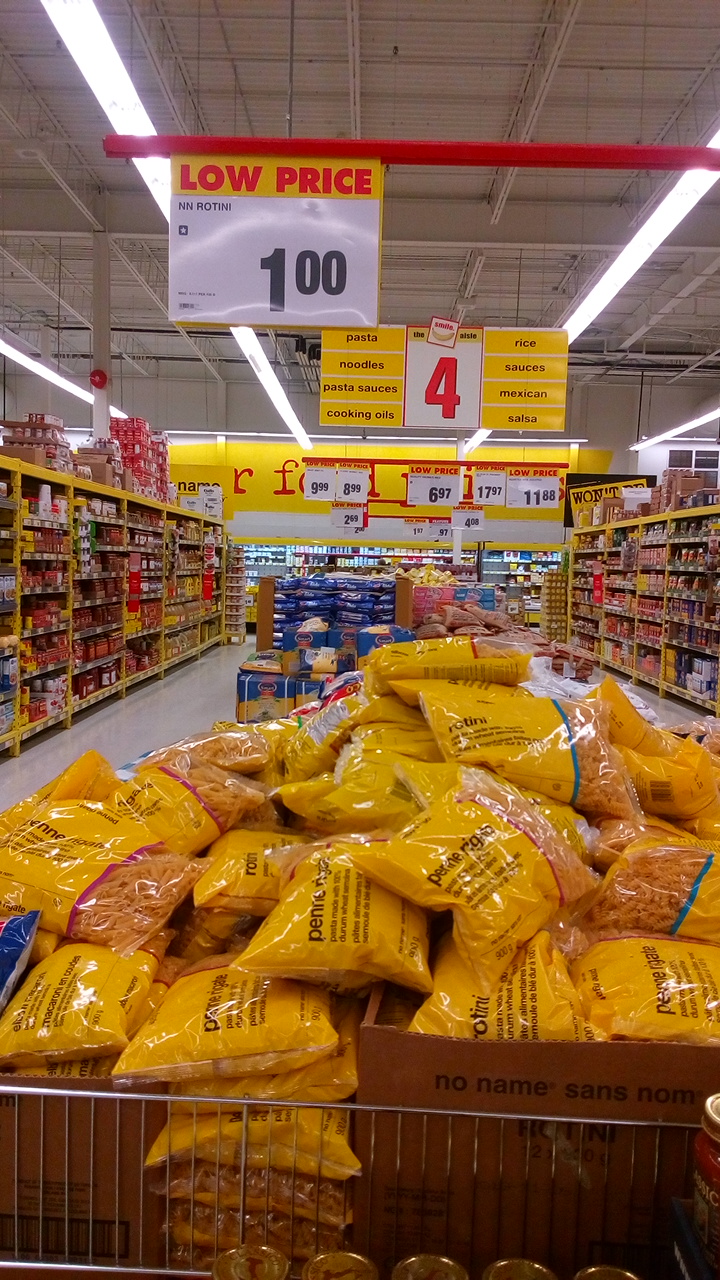 Marcs No Frills | 925 Rathburn Rd E, Mississauga, ON L4W 4C3, Canada | Phone: (866) 987-6453