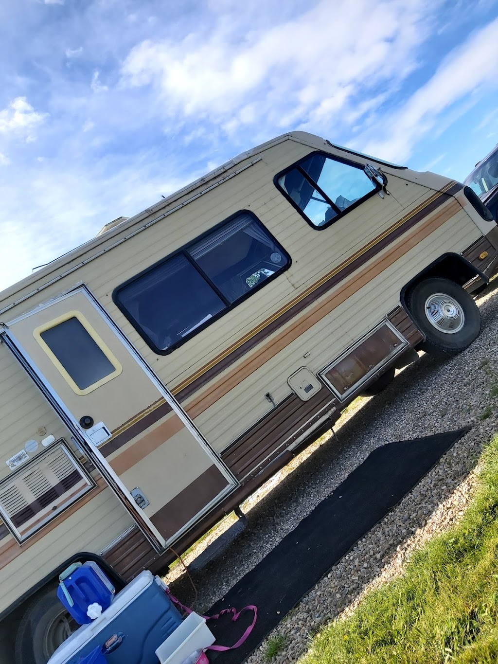 Penhold RV Park | 1 Waskasoo Ave, Penhold, AB T0M 1R0, Canada | Phone: (403) 886-3292