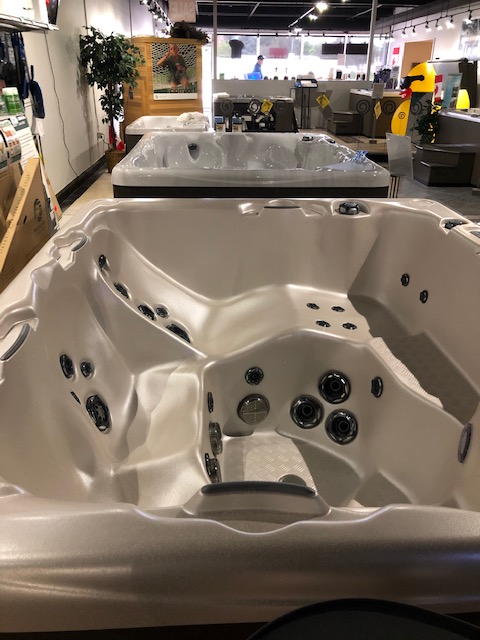 Beachcomber Hot Tubs | 20 Balsam St, Collingwood, ON L9Y 4H7, Canada | Phone: (705) 446-9722