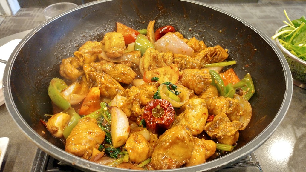 Mui Kee Chicken Pot | 3W5, 8391 Alexandra Rd #1120, Richmond, BC V6X 3W5, Canada | Phone: (604) 370-4833