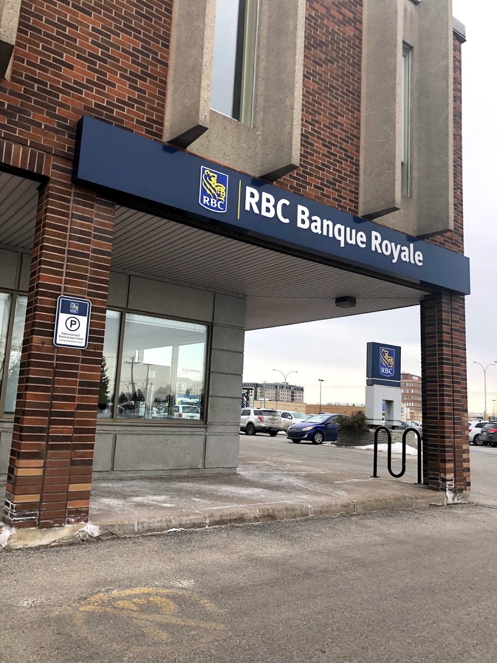 RBC Royal Bank | 610 Boul Saint-Jean, Pointe-Claire, QC H9R 3K2, Canada | Phone: (514) 630-8400