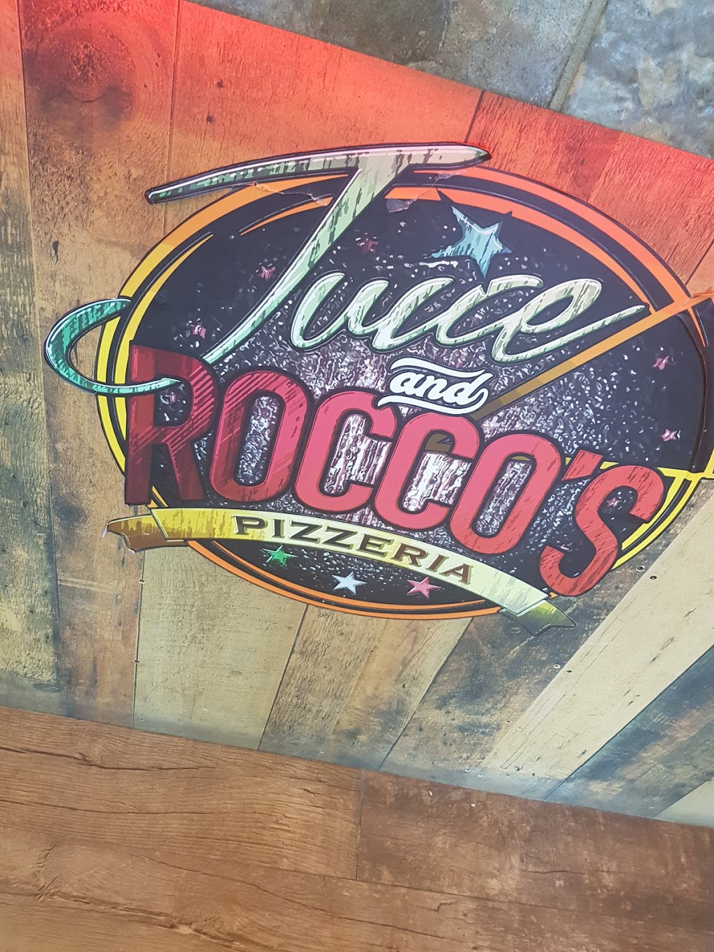 Juice and Roccos Pizzaria | 341 Main St N, Brampton, ON L6X 1N5, Canada | Phone: (905) 866-5733