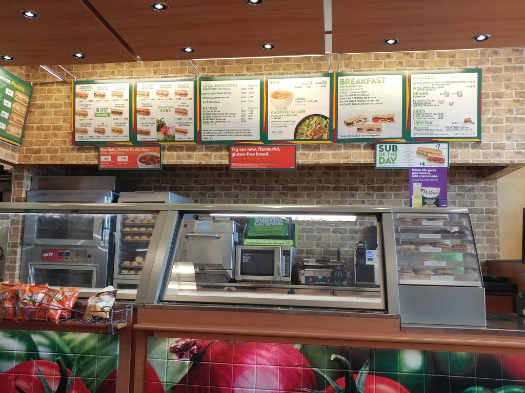 Subway | 680 Longworth Ave Unit B4, Bowmanville, ON L1C 0M9, Canada | Phone: (905) 697-8321