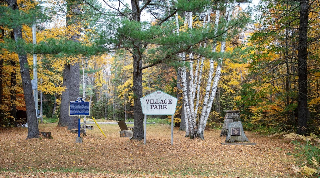 Vankoughnet Village Park | 1193 Vankoughnet Rd, Bracebridge, ON P1L 1X1, Canada