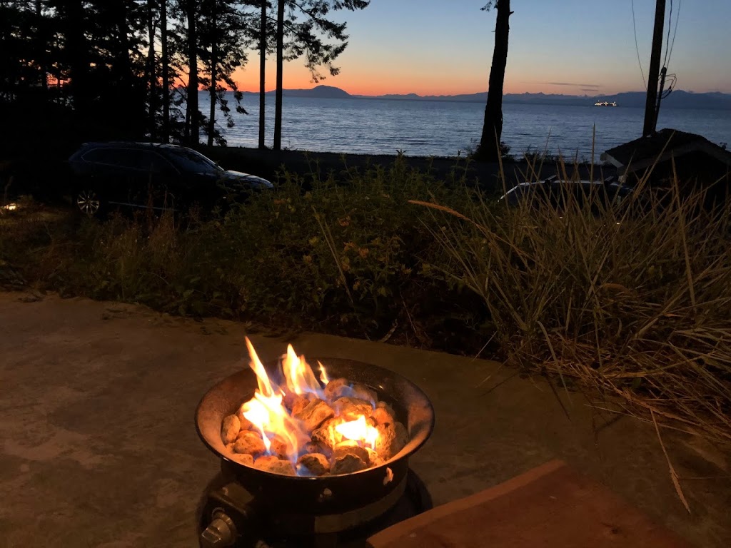 Sunset Beach B&B | 715 Berry Point Rd, Gabriola, BC V0R 1X1, Canada | Phone: (250) 247-2038