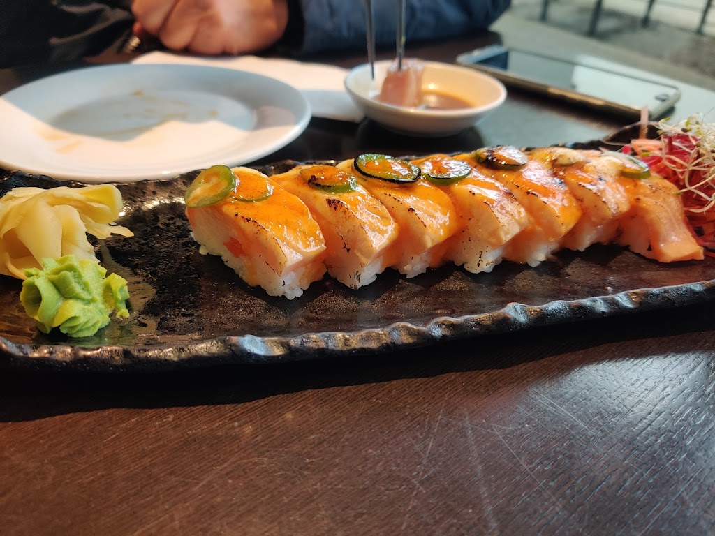 Sushi Aria | 4018 Cambie St, Vancouver, BC V5Z 2X8, Canada | Phone: (604) 428-2742