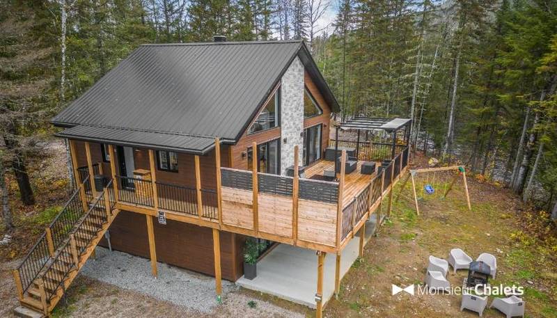 Chalet Le Kodiack | 181 chemin Marie-Andrée, Trois-Rives, QC G0X 2C0, Canada | Phone: (819) 698-9089