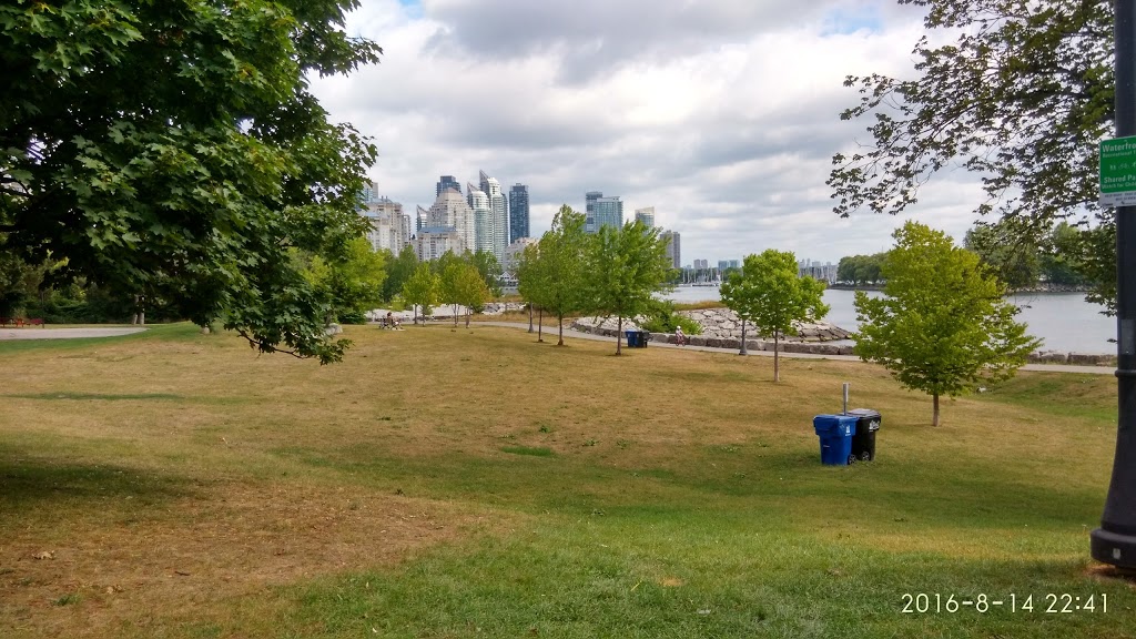 Mimico Waterfront Park | Toronto, ON M8V 1S3, Canada | Phone: (416) 203-2500