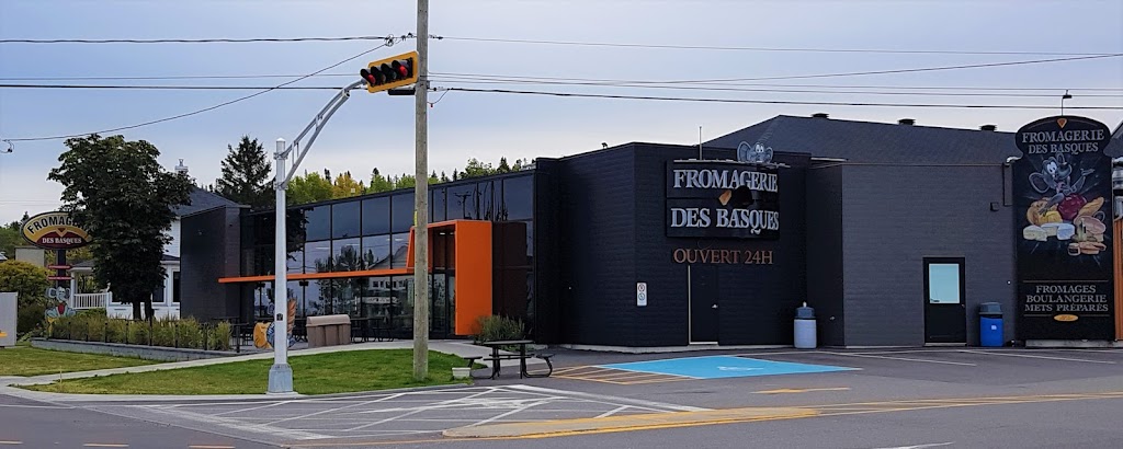 Fromagerie des Basques | 69 QC-132, Trois-Pistoles, QC G0L 4K0, Canada | Phone: (418) 851-2189